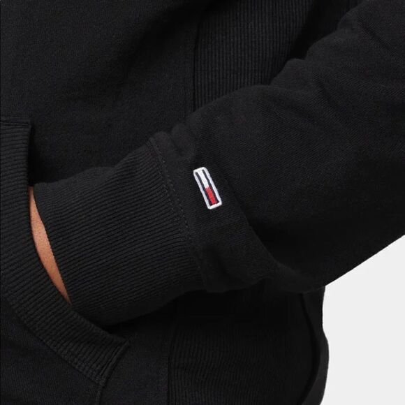 TOMMY JEANS - Timeless Tommy Hoodie - Picture 5 of 6